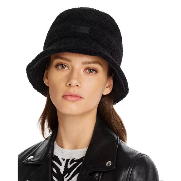 UGG Accessories - NWT UGG Reversible Faux Fur Sherpa Bucket Hat Black - Size: L / XL
